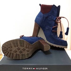 Tommy Hilfiger Tabitha Suede Lace up Booties